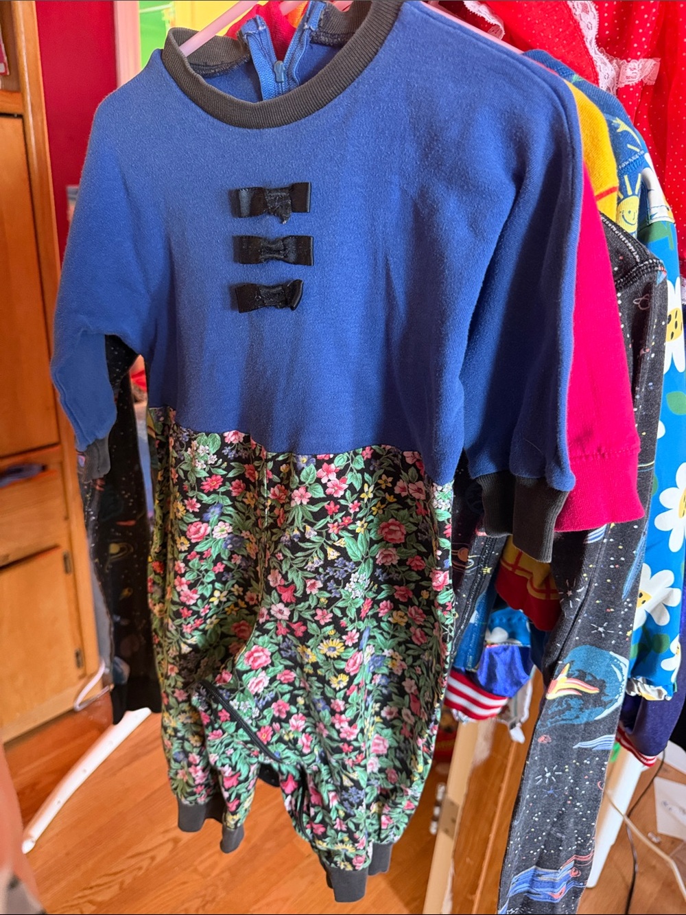 Vintage girls 80s/90s onesie black bows floral no size